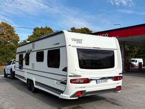 RARE Fendt Le Vogue 6 Berth Island Bed Caravan - Image 3