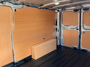 Ford Transit Custom 320 Limited AUTO L2 LWB FWD 2. - Image 4