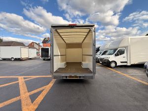 2021 Renault Master Luton Low Loader Van - Image 3