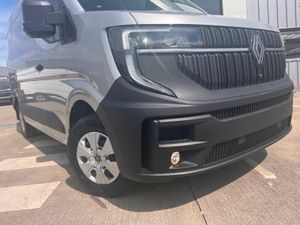 Renault Master LM35 dCi 130 Start - High Spec - Image 3