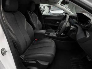 2023 Peugeot 308 AUTOMATIC Carvan - Image 4