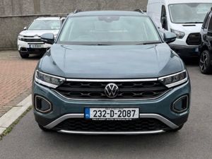 2023 Volkswagen T-Roc Commercial - Image 3