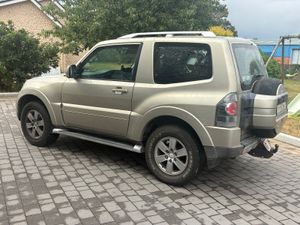2007 Mitsubishi Pajero Swb tax+doe - Image 4