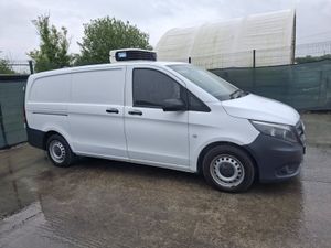 192 Mercedes Vito Fridge van 1.6 D Diesel - Image 2