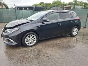 2017 Toyota Auris  Hybrid   Automatic - Image 3