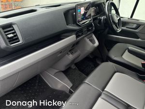 Volkswagen Crafter CRAFTER HIGHLINE 30 MWB 140BHP - Image 2