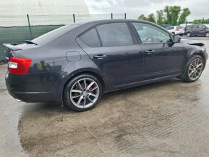 162 Skoda Octavia RS 2.0 Tdi - Image 3