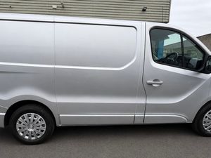 202 Nissan Nv300 Aircon Cruise Control - Image 3