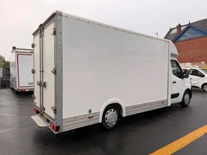 2024 Renault Master Luton Low Loader Van - Image 4