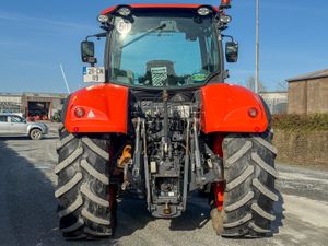 Kubota M7-152 - Mint Condition - Image 4