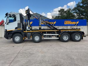 2015 RENAULT C430 8x4 Hookloader - Image 3