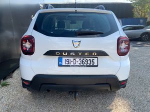 DACIA DUSTER 1.5 DCI 115 BHP ESENTIAL BLUE - Image 4