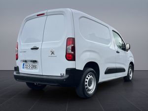 Peugeot Partner PROFESSIONAL PLUS 1.5 - Image 2