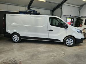 231 RENAULT TRAFIC COMMERCIAL - Image 3