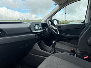 Volkswagen Caddy CADDY CARGO BUS TDI 102BHP  M6F - Image 3