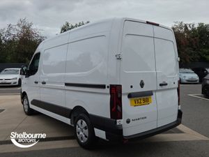 Renault Master MM35 Blue dCi 150 Advance Medium Ro - Image 2