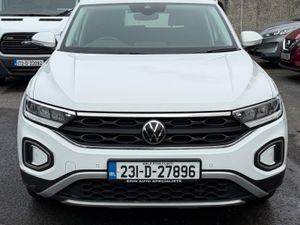 2023 Volkswagen T-Roc Commercial - Image 2