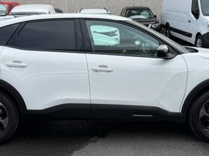 2023 Citroen C4 Sportback Commercial - Image 3