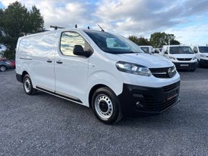 Vauxhall Vivaro - Image 2