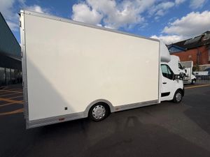2021 Renault Master Luton Low Loader Van - Image 4