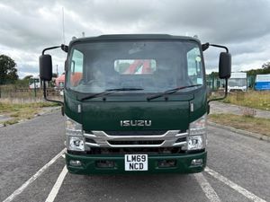 Isuzu Crane Truck - Image 2