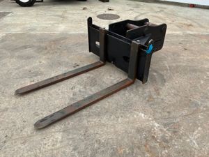 20 tonne excavator Pallet forks.....80mm pins..... - Image 3