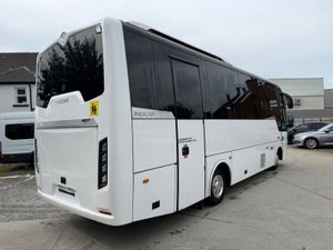 2016 MERCEDES INDCAR NEXT – 33 SEATER + G + D - Image 3