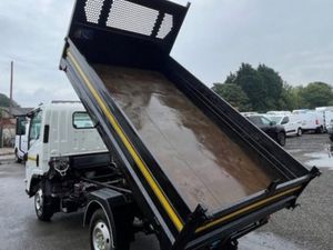 2023 Isuzu Grafter Tipper Van - Image 2