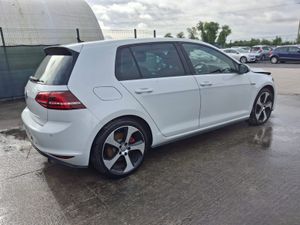 2015 VW Golf GTI  Automatic - Image 3