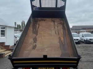 2023 Isuzu Grafter Tipper Van - Image 2
