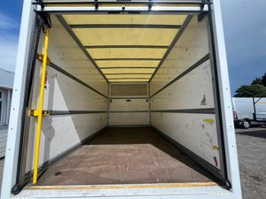 2025 Ford Transit Luton Box Van - Image 3