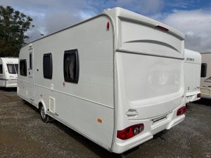 Beautiful island bed Caravan - Image 2
