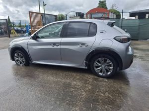 202 Peugeot 208  Allure  Ev  Automatic - Image 4