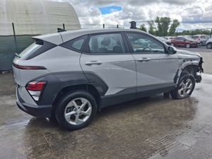 232 Hyundai Kona Hybrid  Automatic.light Damage - Image 3