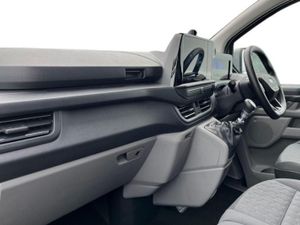 Ford Transit Custom 320 Limited L1 SWB Double Cab - Image 3