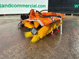 Wiedenmann combi clean road sweeper attachment..59 - Image 3