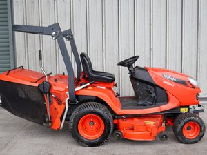 2023 Kubota GR2120 Lawnmower - Image 4