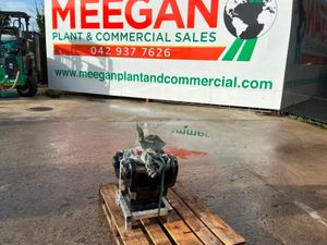 New / unused Hydraulic Quick hitch.......60mm pin. - Image 2