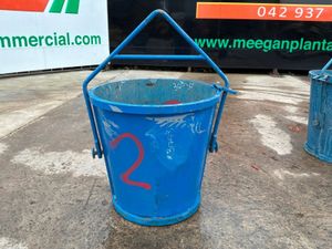 Conquip 250 litres self tipping muck bucket....... - Image 3