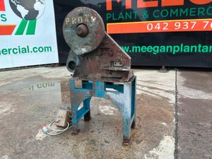 3 phase compact Iron worker / guillotine........29 - Image 3