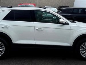2023 Volkswagen T-Roc 73,000km - Image 4