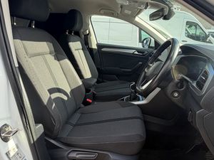 232 Volkswagen T-Roc Commercial - Image 4