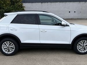 2023 Volkswagen T-Roc Commercial - Image 3