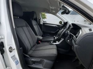2023 Volkswagen T-Roc Commercial - Image 4