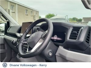 Volkswagen Crafter HIGHLINE 30 MWB 140BHP EXTRAS - Image 4