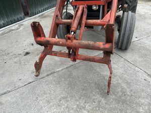 1985 Massey Ferguson 690 with Loader - Image 2