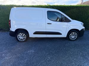 2019 PEUGEOT PARTNER 1.6 HDI 3 SEAT PANEL VAN - Image 3