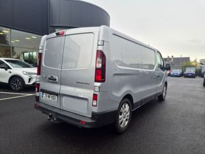 Renault Trafic LL30 BLUE DCI 150 SPORT PANEL - Image 2