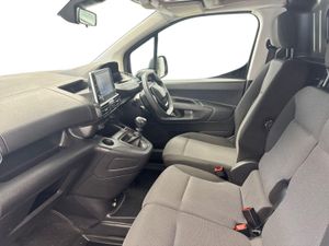 Peugeot Partner 1.5HDI PRO PLUS *EX VAT* €85 PER W - Image 3
