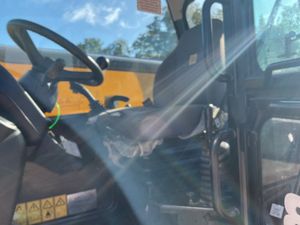 2017 JCB 540-180 Turbo Powershift Telehandler - Image 4